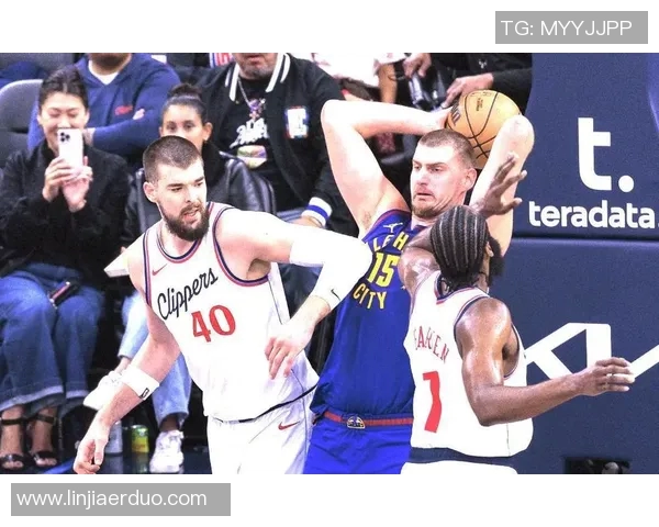 活塞与掘金激战在即球迷期待精彩对决与精彩表现