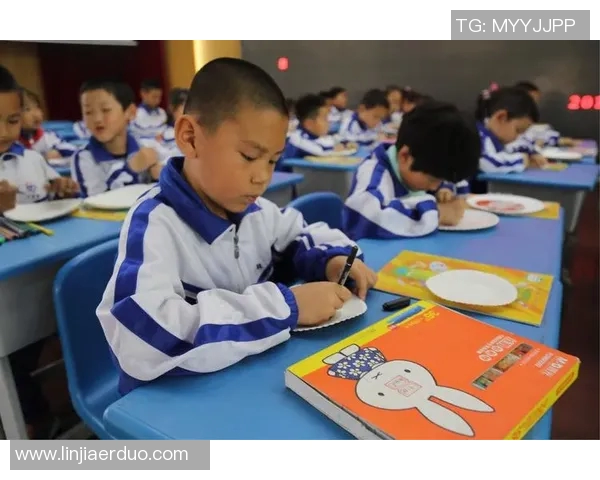 重庆足球队在联合会杯中的个人能力表现分析与点评 重庆足球队在联合会杯中的个人能力表现分析与点评