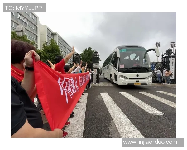 重庆羽毛球队在亚运会上的辉煌征程与突破成就全景回顾 重庆羽毛球队在亚运会上的辉煌征程与突破成就全景回顾