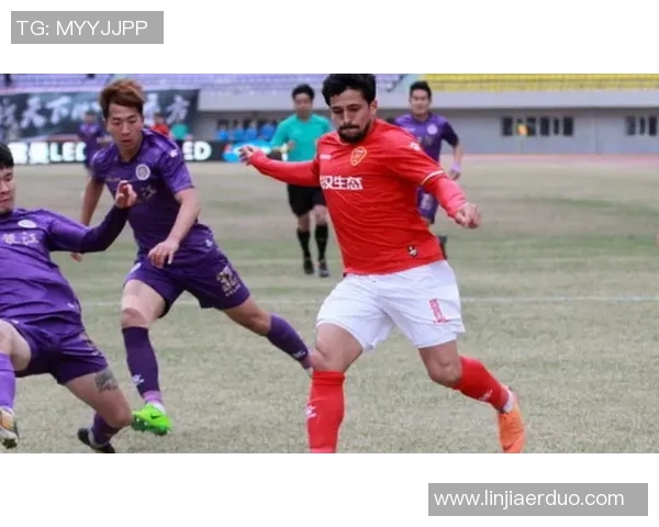 铁汉与恒大激战正酣直播盛况回顾精彩瞬间尽在其中