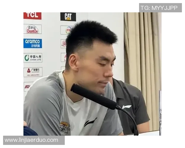 李晓旭在篮球场上的奋斗历程与个人成长故事分享